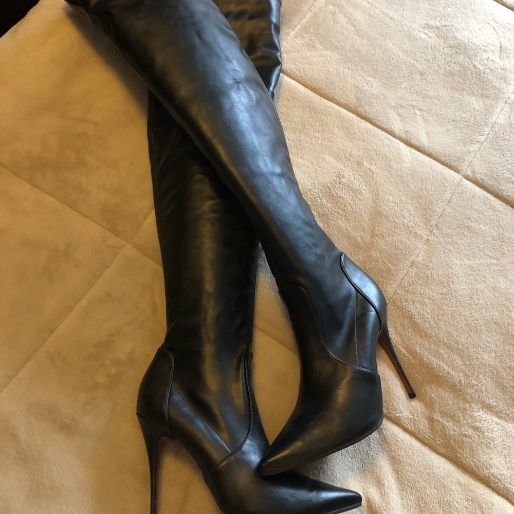 Brand new Brasilia black leather boots